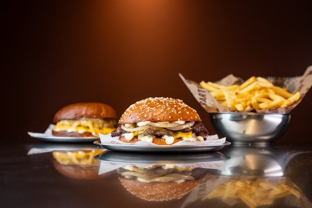 Barto’s Burger Place — burger · qr menü · paket servis · Loop Medya